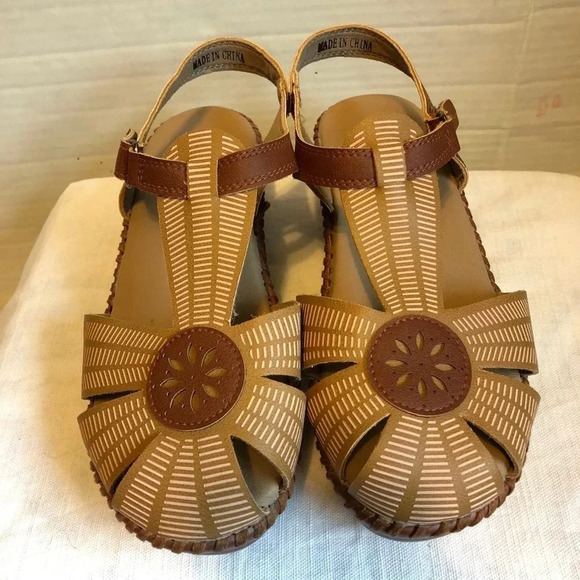 Light weight Summer comfortable Sandals women size 6M - Picture 7 of 7